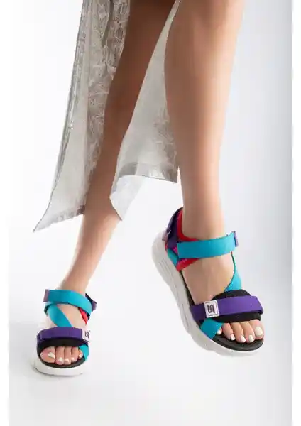 Kadınlar İçin Modern ve Rahat Spor Sandaletler Günlük Kullanım İçin Uygun