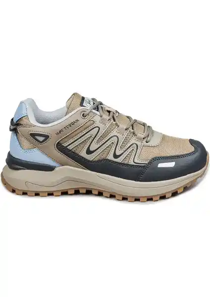 Kadınlar İçin Rahat ve Şık Outdoor Spor Ayakkabısı Geniş Kalıp ve Dayanıklı Tasarım