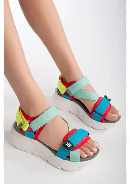 Kadınlar İçin Şık ve Rahat Spor Sandalet Dolgu Topuk Cırtlı Günlük Kullanım