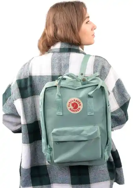 Kanken Sırt Çantası: Günlük Kullanım İçin Hafif ve Dayanıklı Pratik Çanta Seçenekleri