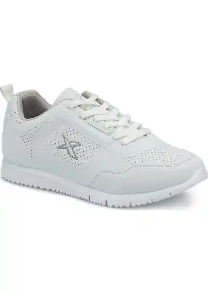 Kinetix Lora Bayan Spor Ayakkabısı: Şıklık ve Konforu Bir Arada Sunar