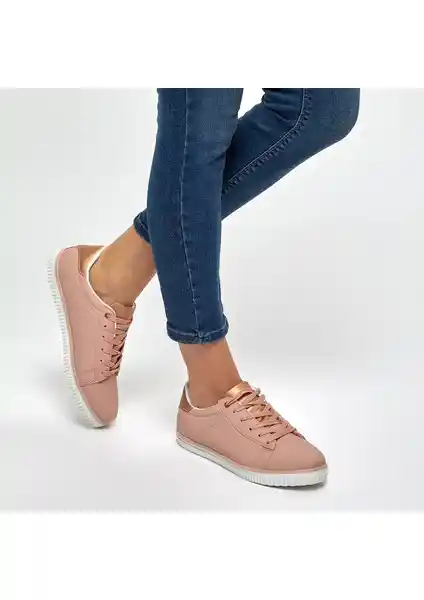 Kinetix Whitney Açık Pembe Kadın Sneaker: Şıklık ve Konforu Bir Arada Sunan Modern Tasarım