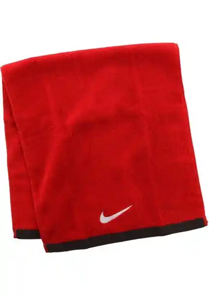 Nike Fundamental Havlu Medium: Yüksek Emicilik ve Konfor Sunan Spor ve Günlük Kullanım Havlusu