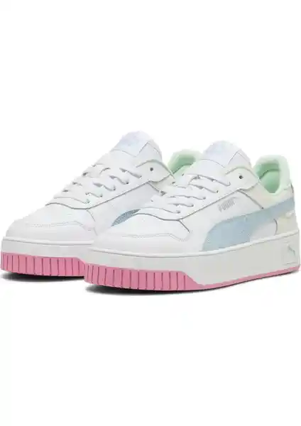 Puma Carina Street Kadın Beyaz Sneaker: Günlük Şıklık ve Konfor Sunan Modern Tasarım