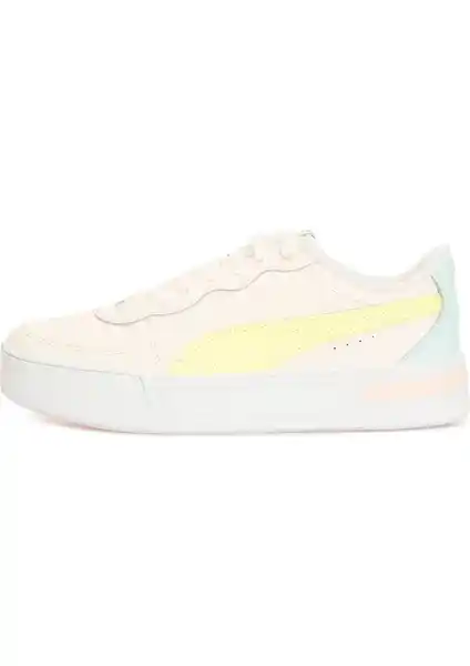 Puma Skye Kadın Ayakkabısı: Retro Tarz ve Günlük Konfor Sunan Modern Spor Modeli