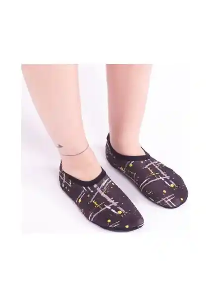 Savana Kaymaz Patik: Çok Yönlü Kullanım ve Güvenli Yürüyüş İçin Uygun Tercih