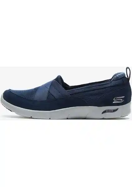 Skechers Arch Fit Refine Oceanic Kadın Spor Ayakkabısı Konfor ve Sağlık Desteğiyle Öne Çıkıyor