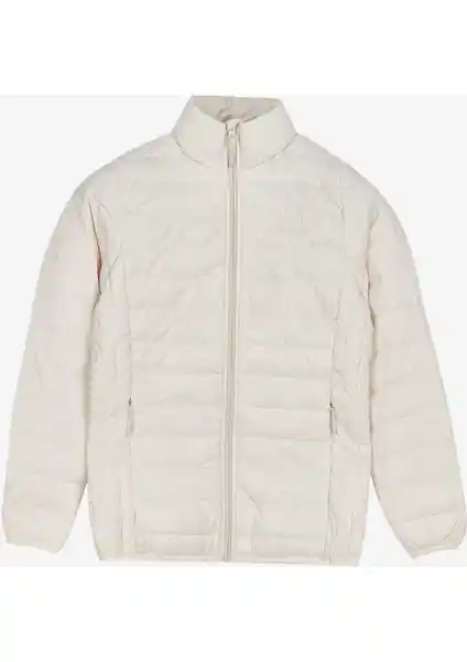 Skechers W Turtle Neck Essential Beyaz Kadın Montu Şıklık ve Konfor Sunan Kış Giyim Seçeneği