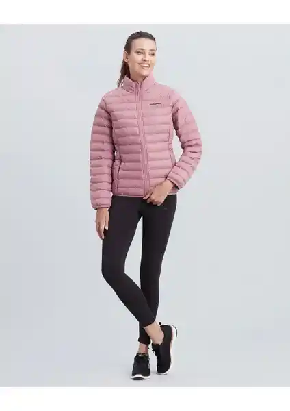 Skechers W Turtle Neck Essential Kadın Montu: Şık ve Fonksiyonel Kış Giyim Seçeneği