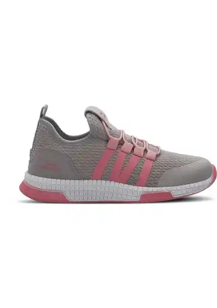 Slazenger EBBA I Kız Çocuk Sneaker: Konfor ve Şıklığın Bir Arada Sunulduğu Spor Ayakkabı