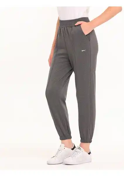 Slazenger KALI Kadın Eşofman Altı Koyu Gri Şıklık ve Konfor Sunan Modern Tasarım