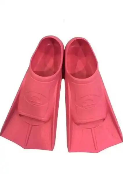 Vardem Pool Energy Kauçuk Palet: Yüzme ve Havuz Aktiviteleri İçin Dayanıklı ve Konforlu Çözüm