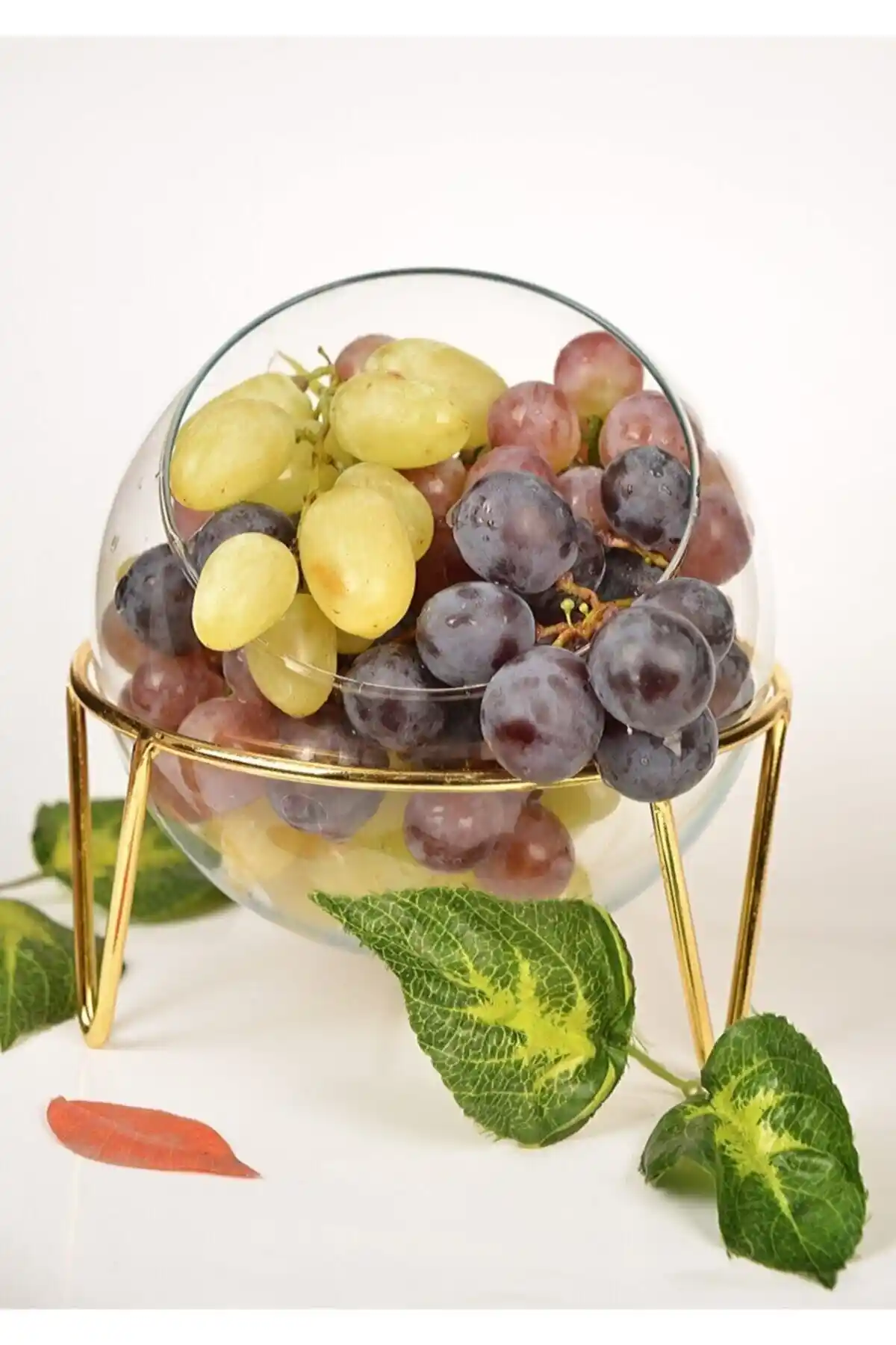 bigpapel Metal Ayaklı Sunumluk Fanus ile Zarif ve Fonksiyonel Sunumlar