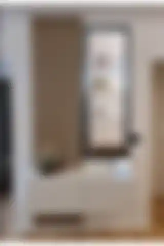 MİRRORSS Siyah Ahşap Boy Aynası ile Şık ve Pratik Dekorasyon İçin İdeal Seçenek