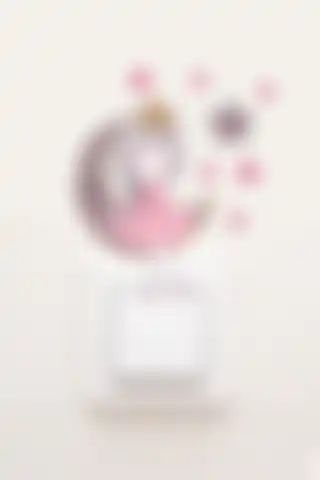 Sevimli Kız Çocuk Odası İçin Renkli Priz Sticker ile Eğlenceli Detaylar