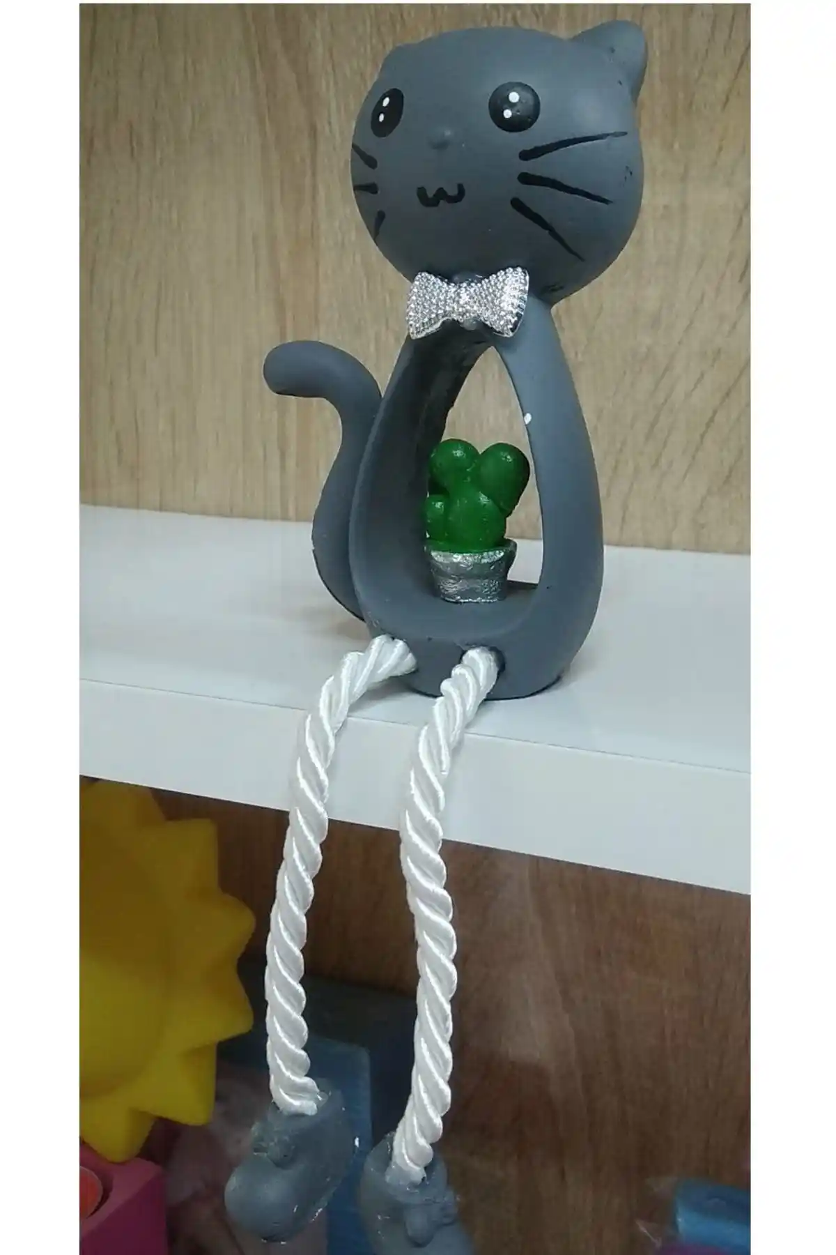 Biblomania Ayakları Sallanan Gri Kedi Biblosu ile Ev Dekorasyonunu Yenileyin