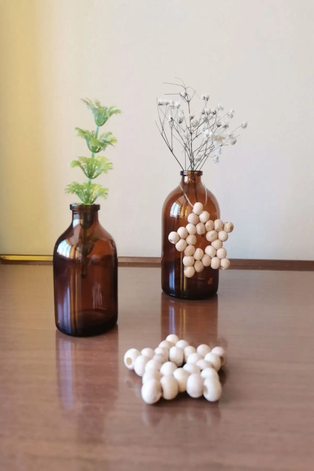 Emtory Home 4 Parça Dekoratif Amber Cam Vazo ve Ahşap Yıldız Seti İncelemesi