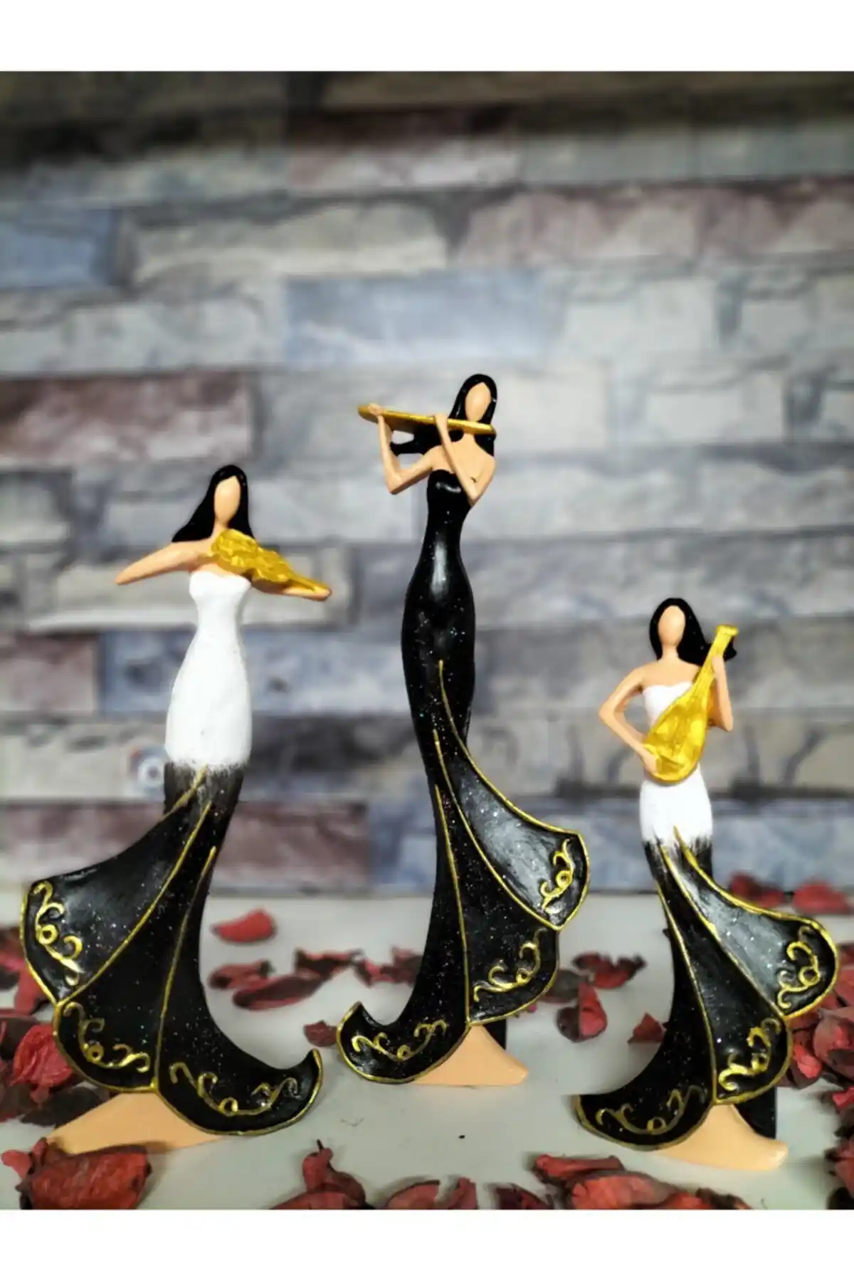 Müzisyen Kızlar Üçlü Set Yeni Renkler: Modern ve Estetik Dekorasyon Alternatifi