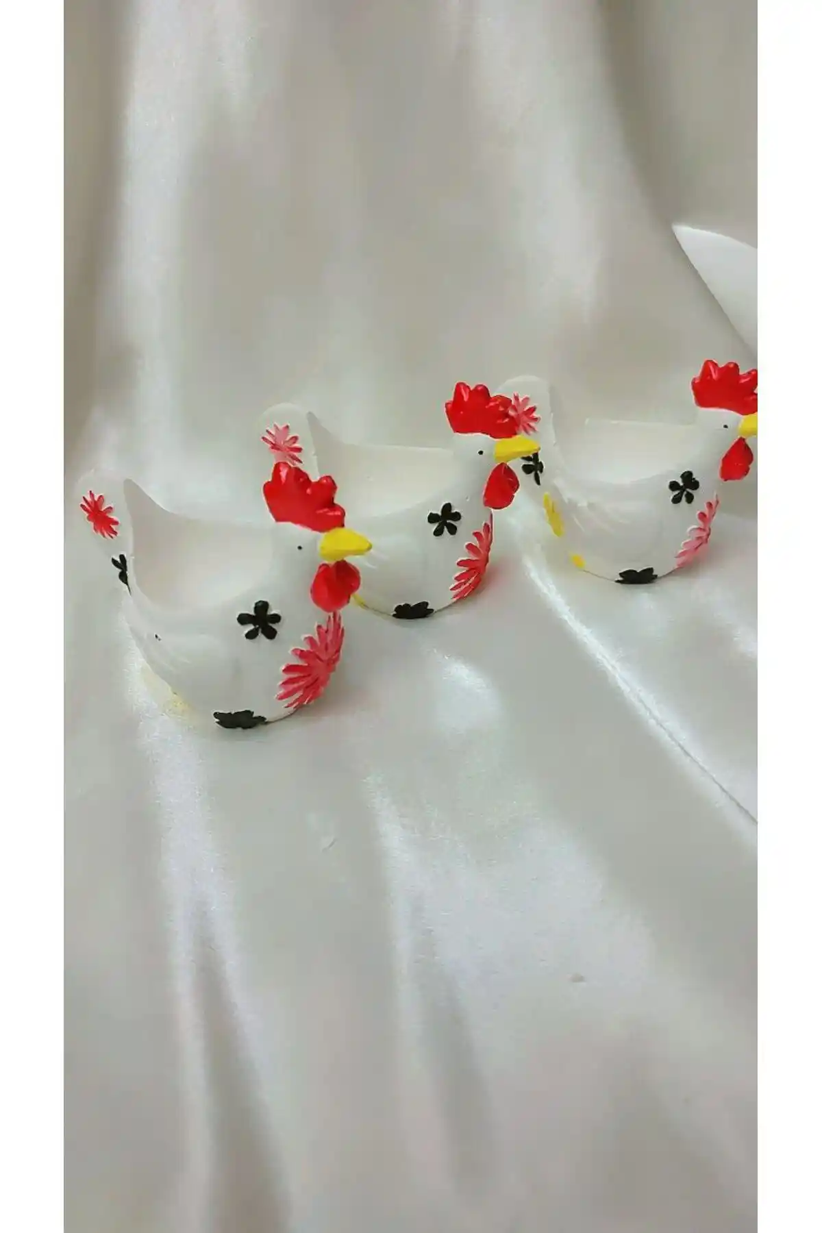 Shamatolyesi 3 Parça Tavuk Yumurtalık: Modern ve Fonksiyonel Kahvaltı Özelliği