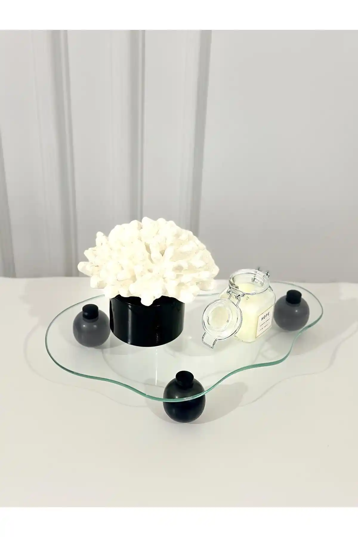 Shura Homeware Eğri Cam Tepsi ile Modern Dekorasyonunuzda Şıklığı Yakalayın