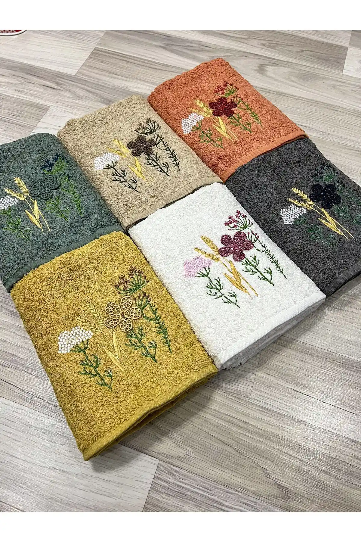 AYHANHOME 6'lı 3D İşleme Çeyizlik Yüz Havlu Seti Estetik ve Fonksiyonellik Bir Arada