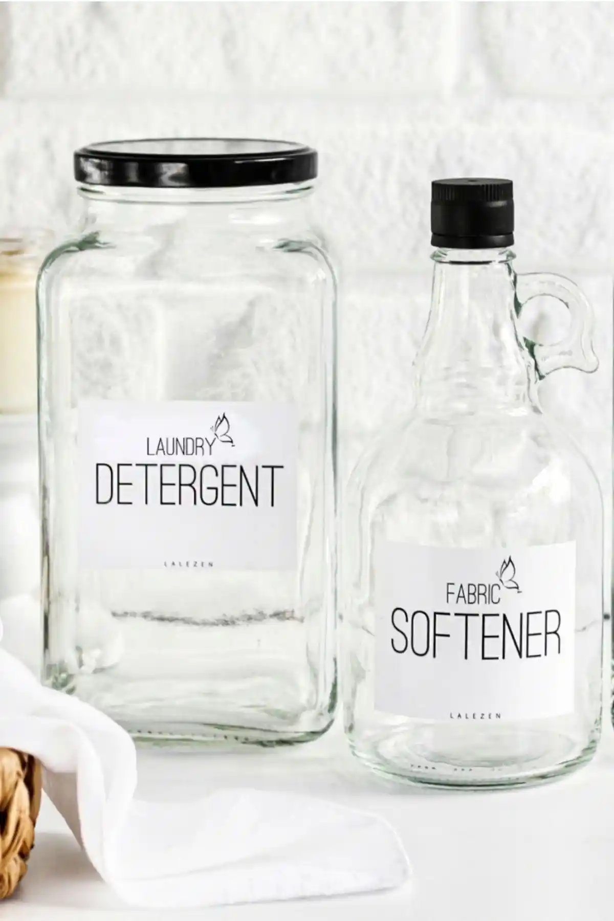 Banyo Düzeninizi Şıklık ve Fonksiyonellik ile Tamamlayan LALEZEN 2 Li Deterjan Kavanozu ve Şişe Seti