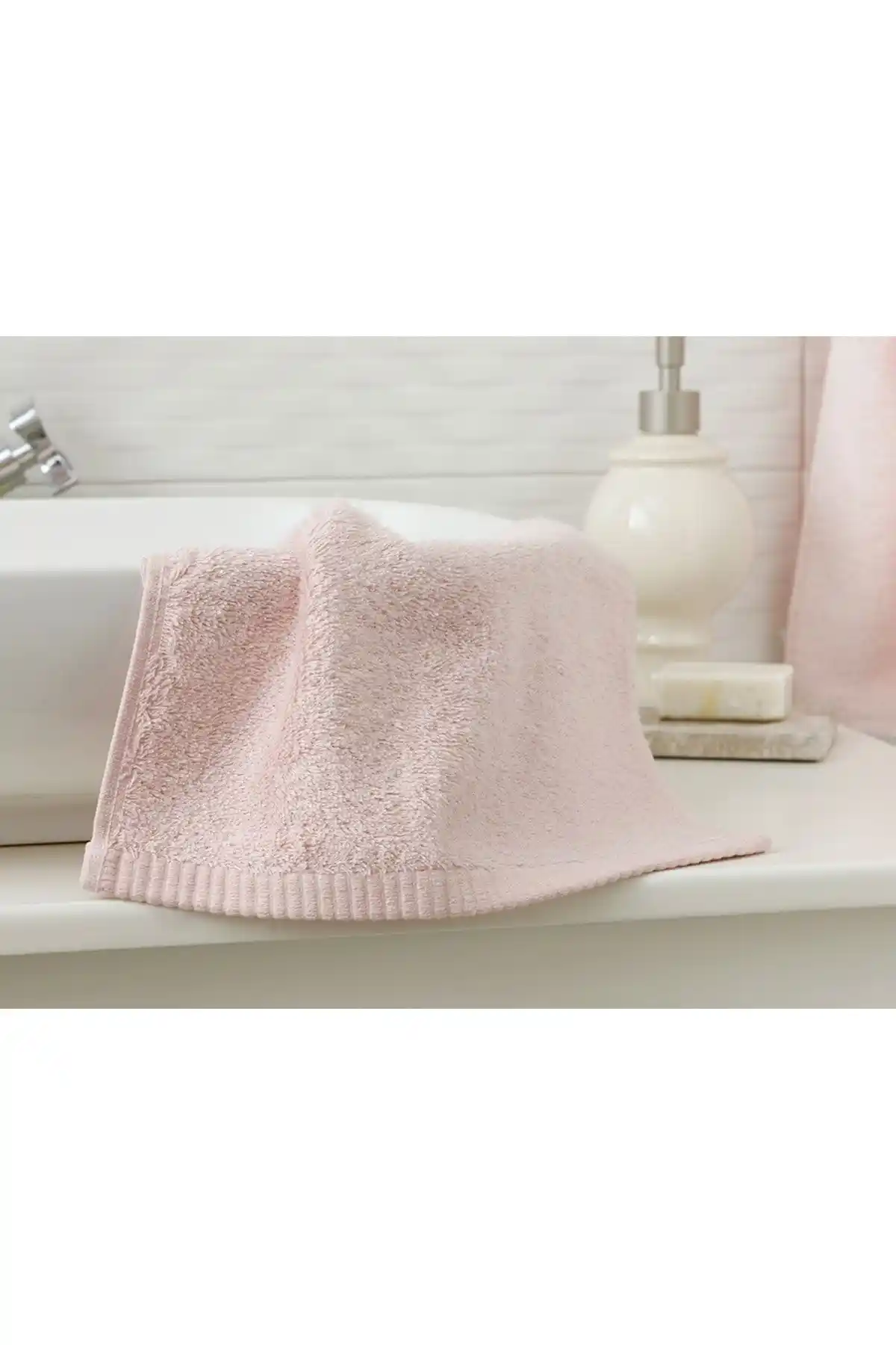 English Home Leafy Bambu El Havlusu: Şık ve Fonksiyonel Banyo Dekorasyonu İçin Ideal