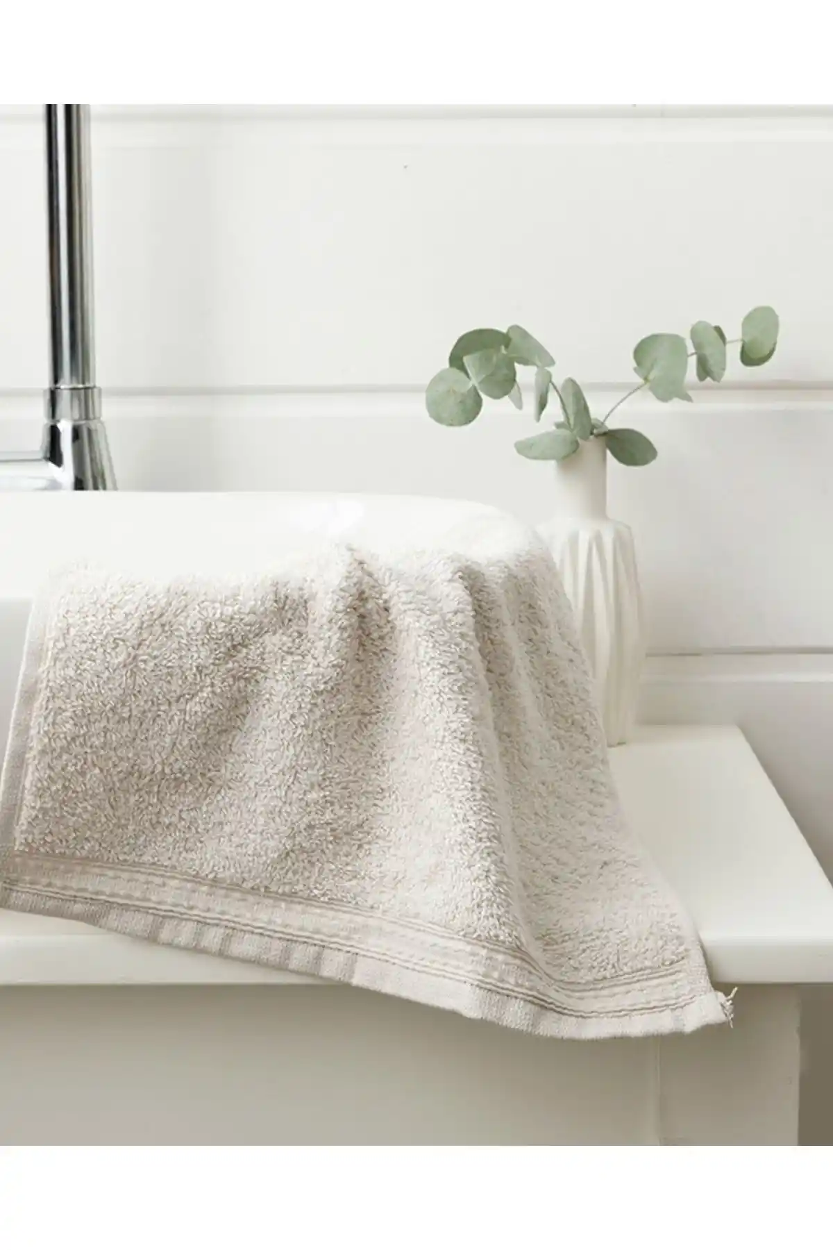 English Home Pure Basic El Havlusu: Modern ve Fonksiyonel 30x30 cm Pamuklu El Havlusu