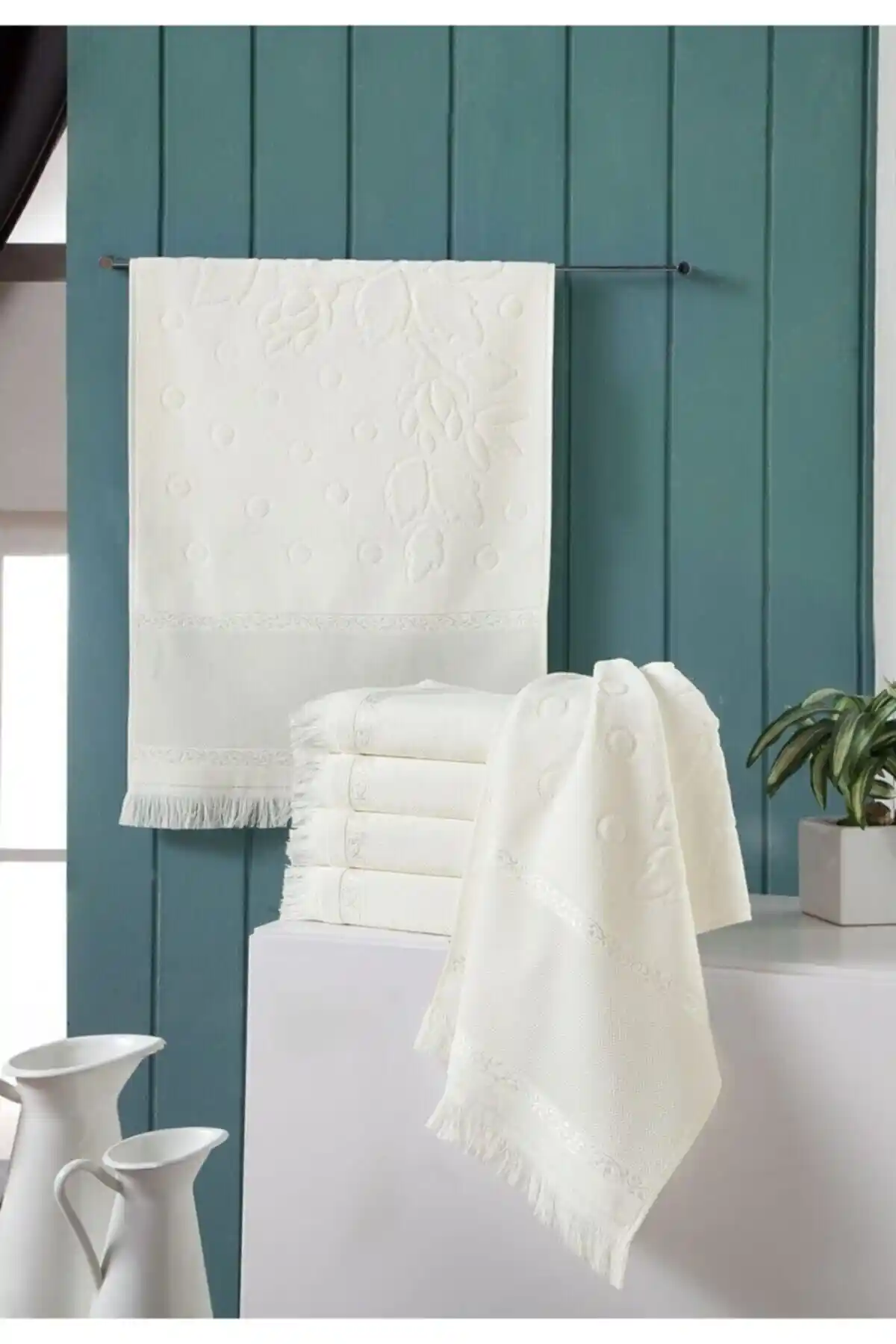 Fiesta 6 Adet Jakarlı Kadife Yüz Havlusu Seti Estetik ve Konfor Sunar