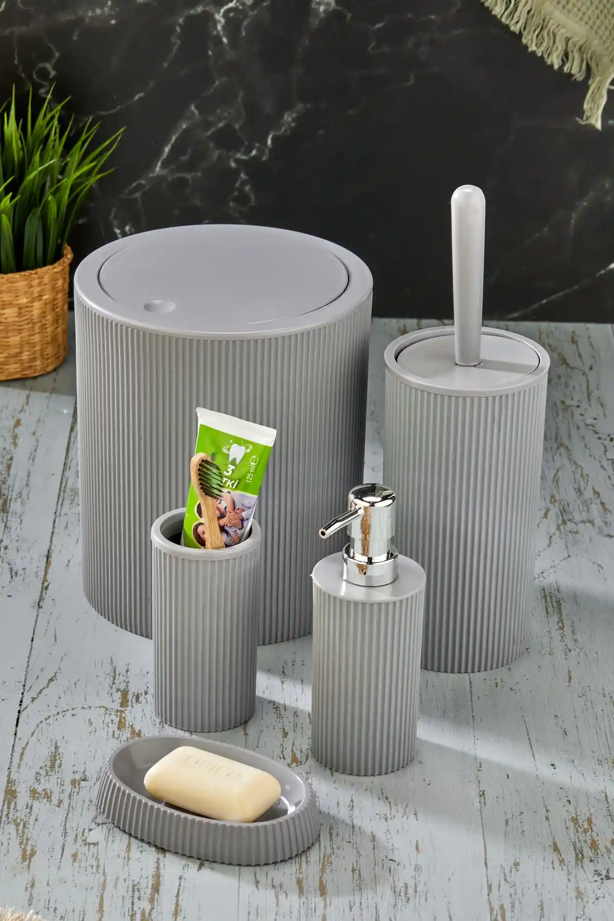 Homie Line 5 Parça Yuvarlak Banyo Seti Modern ve Fonksiyonel Tasarımın Birleşimi