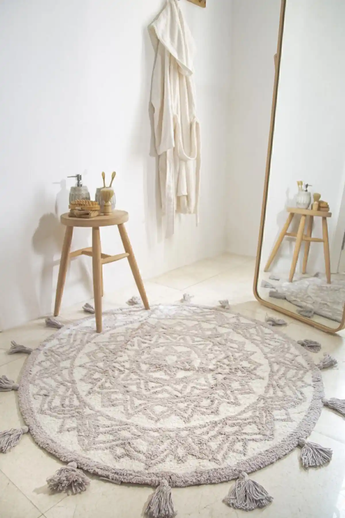 İrya Pina %100 Pamuk Banyo Paspası: Şık ve Konforlu Modern Tasarım