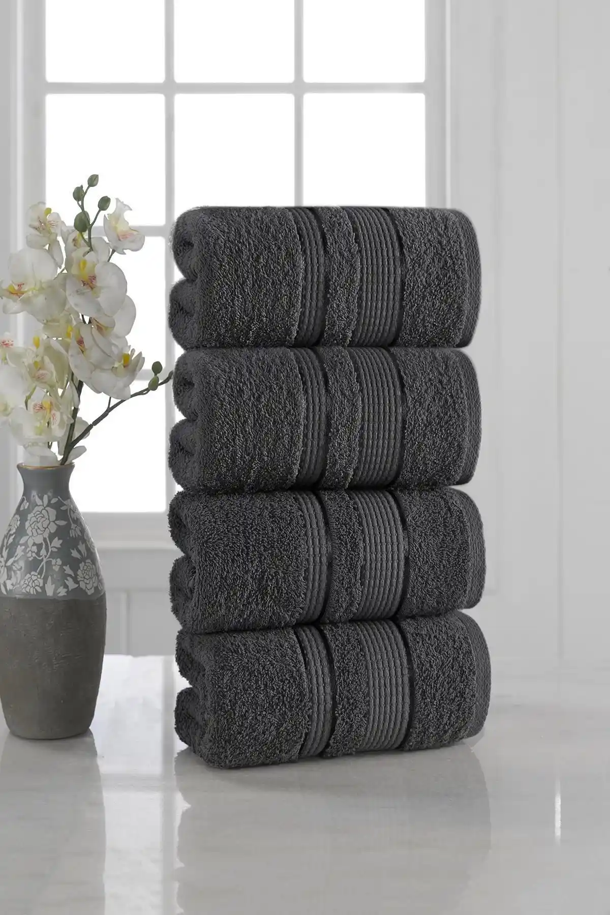 Julie 50x85 Softy Havlu Seti Modern Tasarımı ve Yüksek Konfor Sağlar