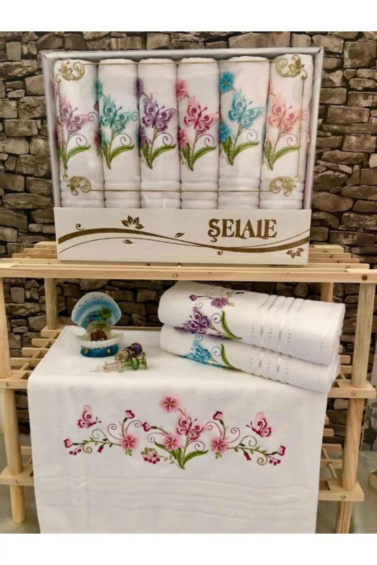 Kadife Kelebek Desen 50x90 Lüx Havlu - Yüksek Kaliteli ve Estetik Tasarım