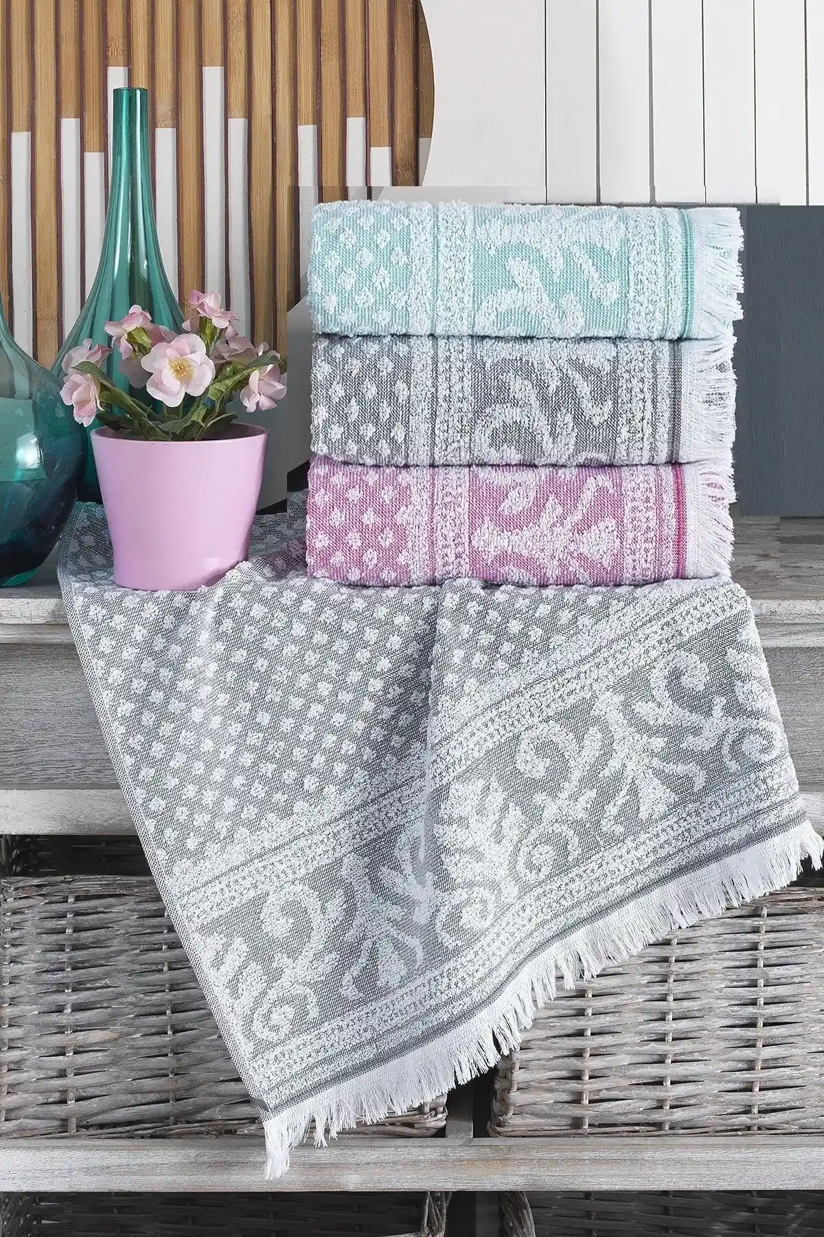 Mariva Home 3D Jakarlı Saçaklı Havlu Seti Banyo Dekorasyonuna Zarif Dokunuş