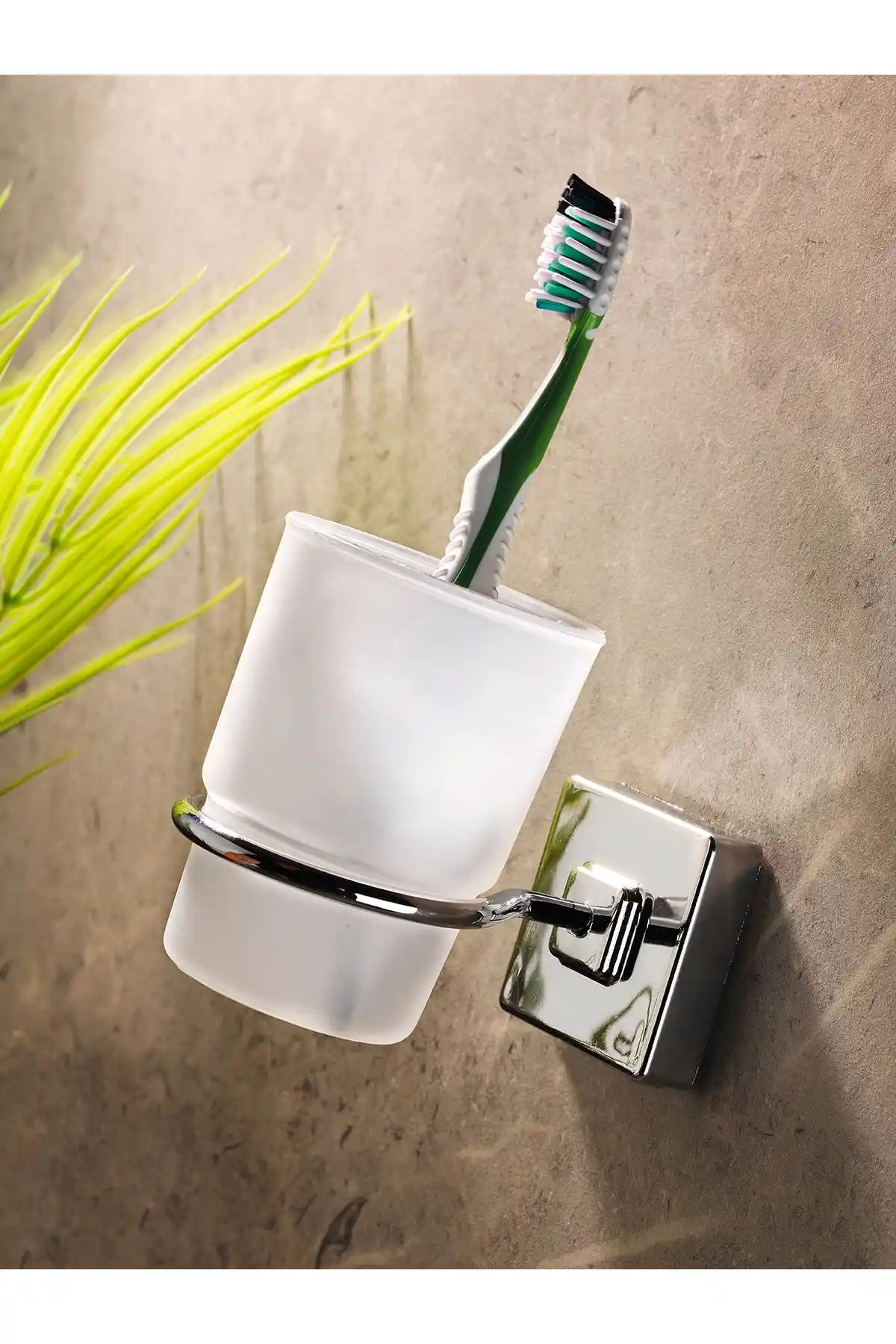 Modern ve Dayanıklı Yapışkanlı Krom Diş Fırçalık Düzenleyici - Şık Banyo Aksesuarı