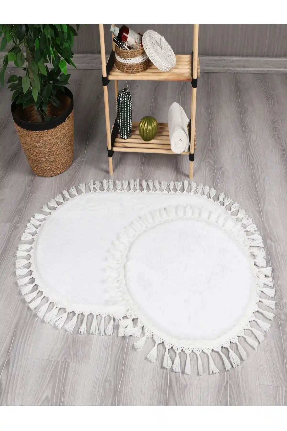 Myevilla My Evilla Modern Peluş Oval Ponpon Saçaklı Klozet Takımı Özellikleri ve Kullanım Avantajları