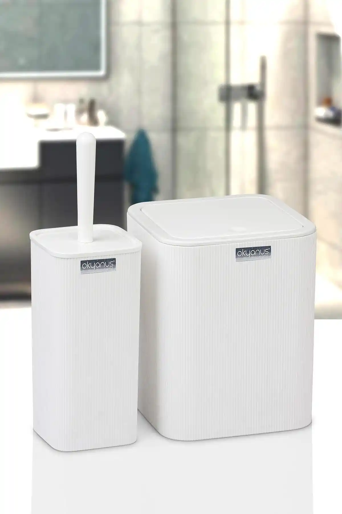 Okyanus Home Mina Beyaz Çizgili Kare 2'li WC Kova ve Fırça Seti ile Modern Banyo Dekorasyonu