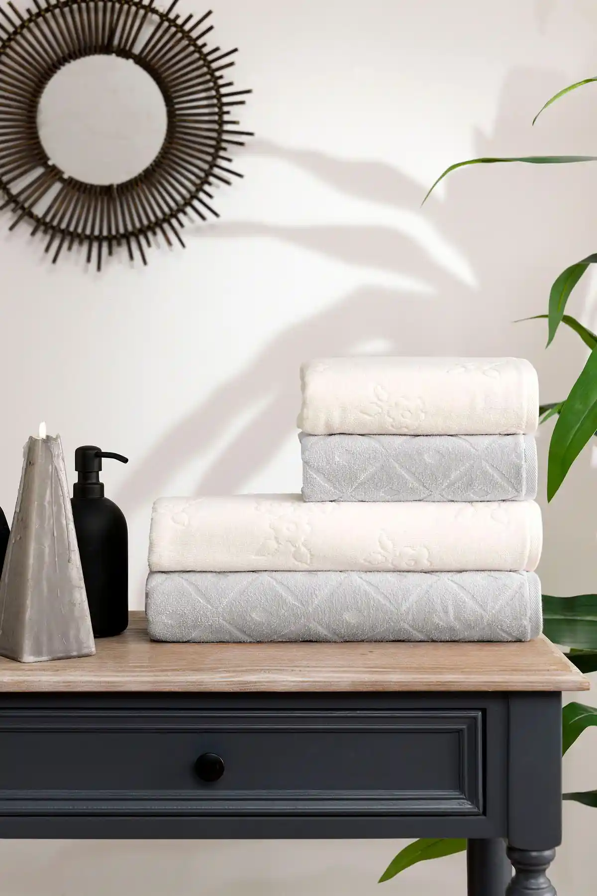 Özdilek Mayra Kadife Havlu Seti: Şık ve Konforlu Pamuklu Banyo Havlusu Seti