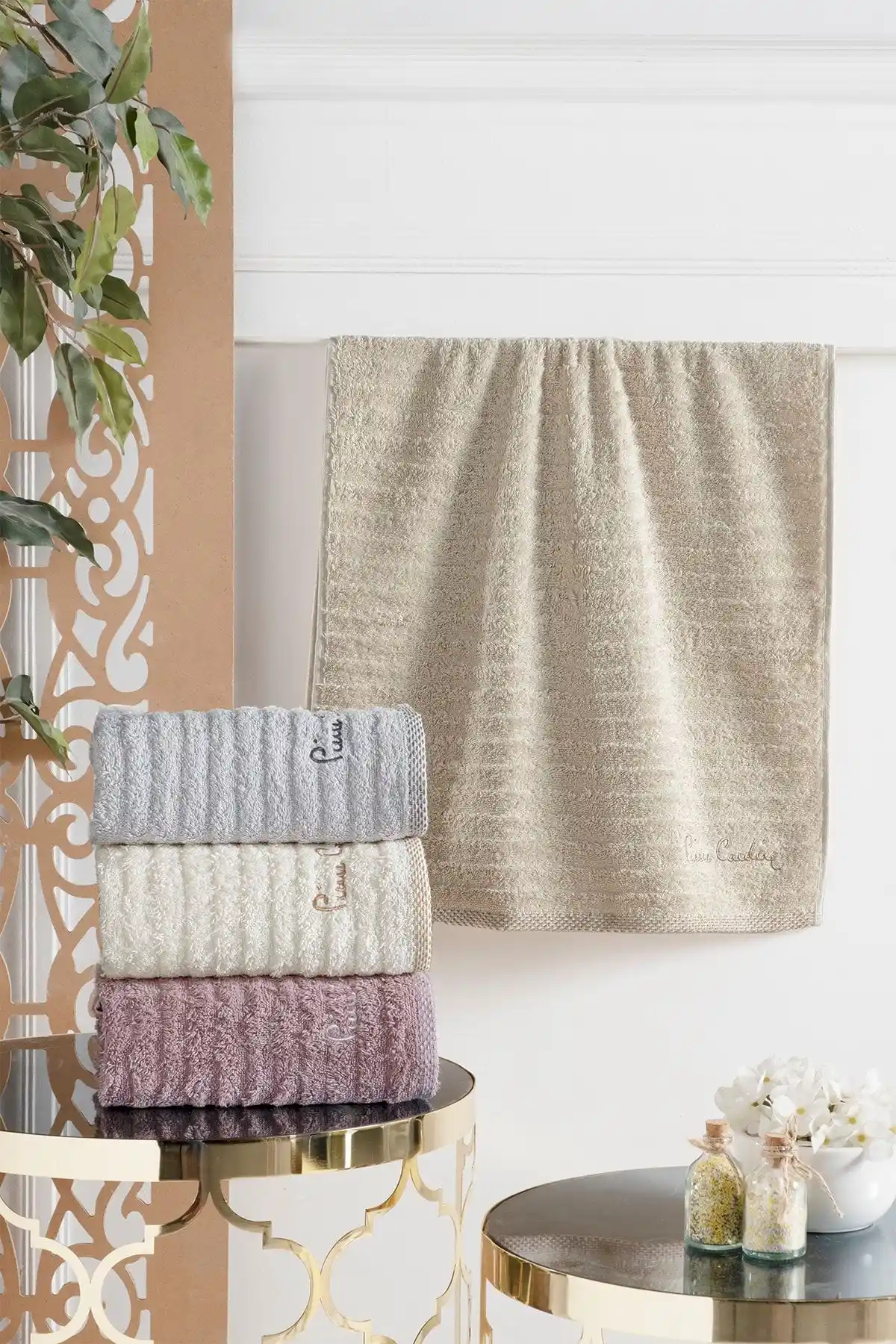 Pierre Cardin 4'lü Wave Yüz Havlusu Modern Tasarım ve Yüksek Kaliteyle Günlük Kullanım İçin