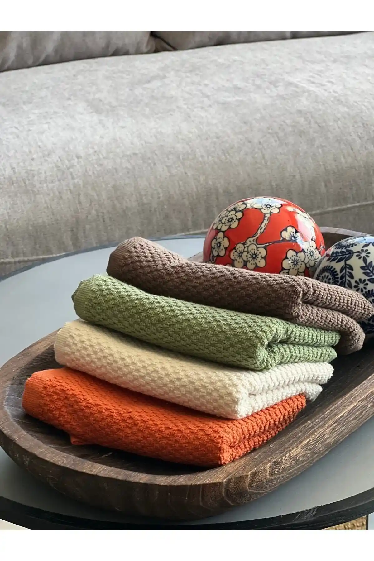 Plume Home El Havlu Seti: Estetik ve Fonksiyonelliği Bir Arada Sunan Çok Renkli Tasarım