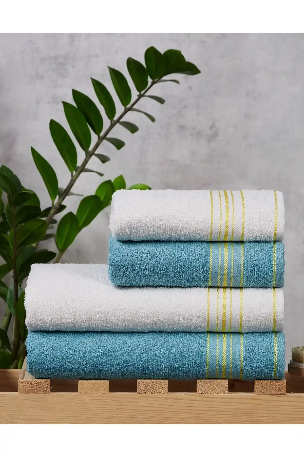 SARİNA Renkli Pırlanta Banyo Havlu Seti: Şık ve Fonksiyonel Çeyizlik Hediye Alternatifi