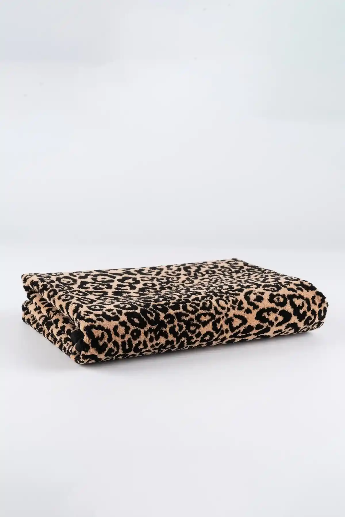 Soley Panthera %100 Pamuk El Yüz Havlusu Ürün Özellikleri ve Avantajları