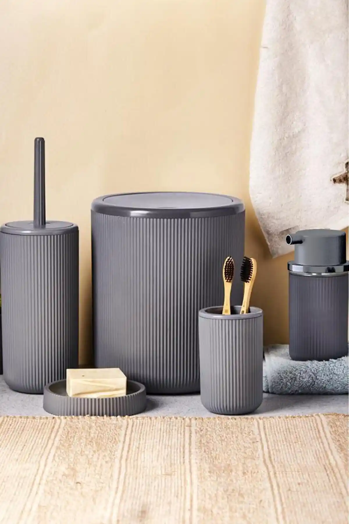 Tugomer 5 Parça Lüx Banyo Seti: Modern ve Şık Banyo Dekorasyon Çözümü