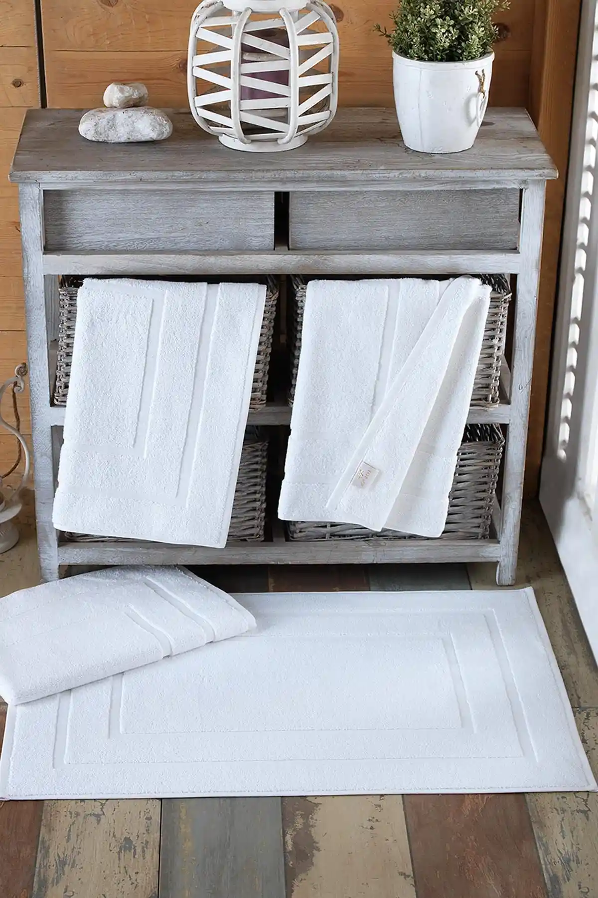 Varol Odelia Serisi Ayak Havlusu Seti Modern ve Dayanıklı Pamuklu Banyo Aksesuarı