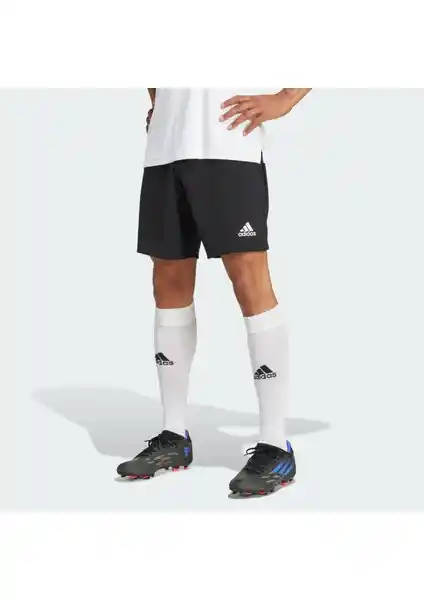 Adidas Performance H57504 ve Nike Park III Şort Karşılaştırması Spor ve Günlük Kullanım İçin En İyi Seçenekler