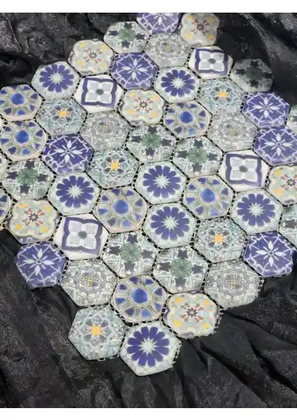 Atölye Öğretmenim Cam Mozaik Taşı 28x28 cm İç Mekan Dekorasyonu ve Kullanım İpuçları