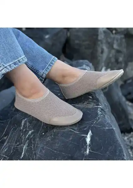 Deniz ve Havuz Kullanımı İçin Uygun Ayakkabılar Karşılaştırması ve Özellikleri