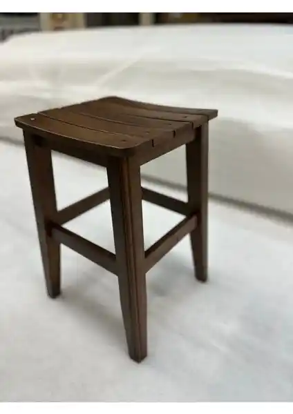 El Yapımı Ceviz Renkli Ahşap Kavisli Tabure - Dayanıklı ve Estetik Tasarım