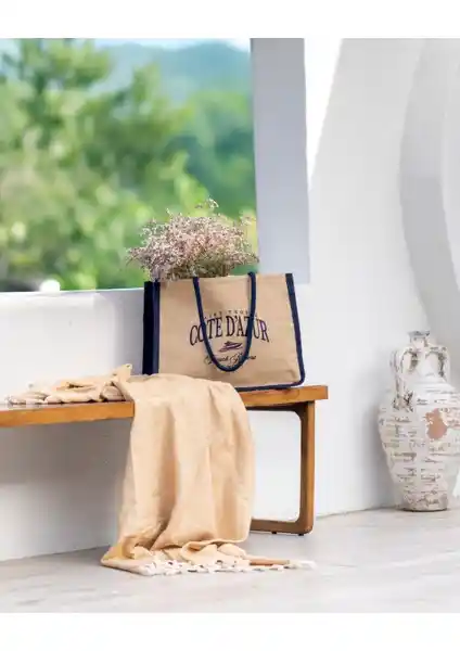 Madame Coco Aventurier Jüt Çanta: Doğal ve Şık Tasarımıyla Çok Yönlü Kullanım Sağlar