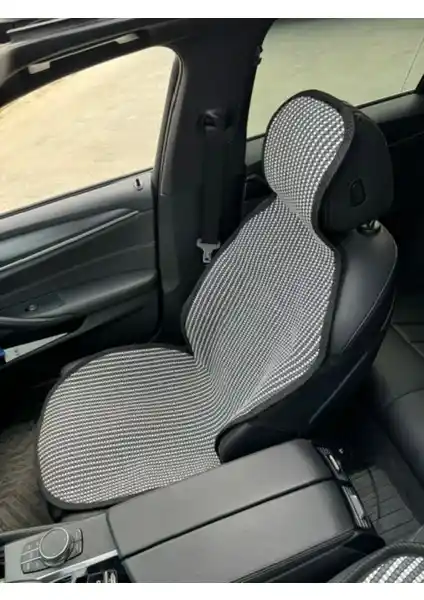 Meka Part Terletmez Kilim: Konfor ve Fonksiyonellik Sunan Yenilikçi Otomobil Aksesuarı